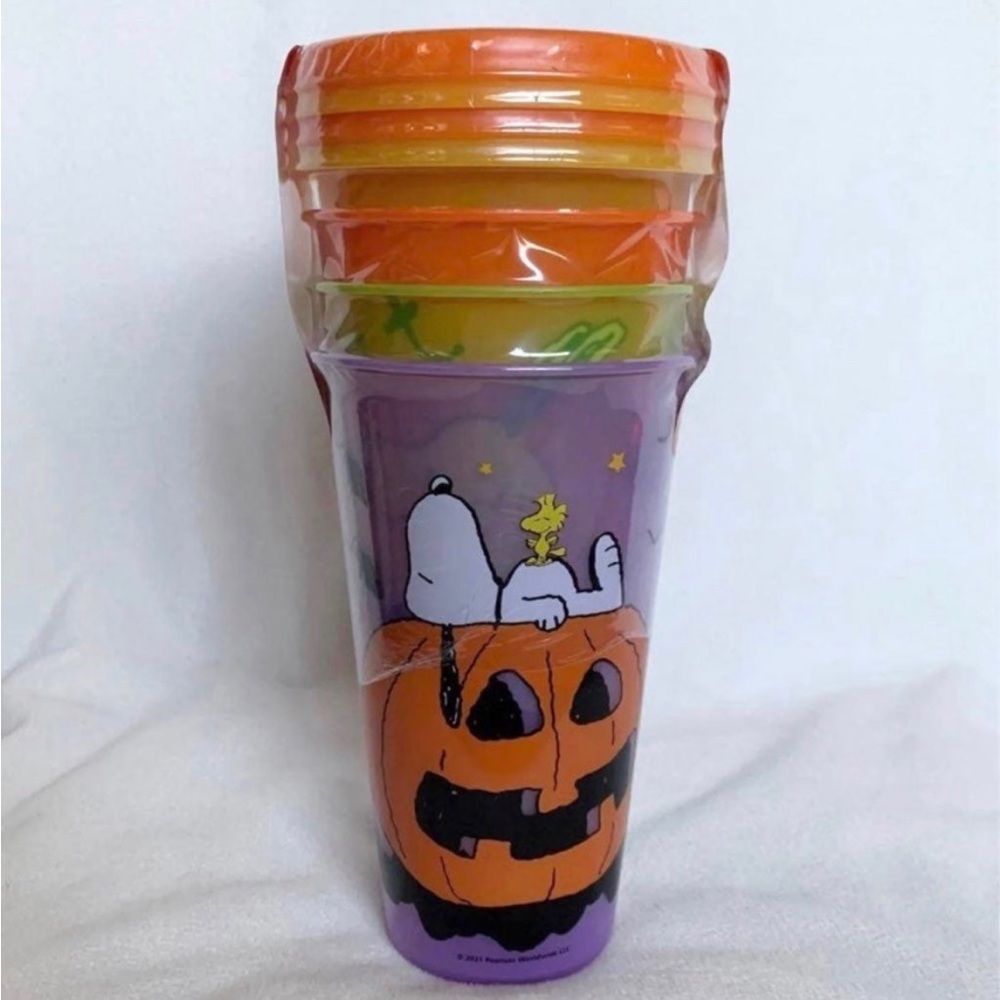 NWT Peanuts Zak! 4-Pack Glow in the Dark Tumblers 25 oz